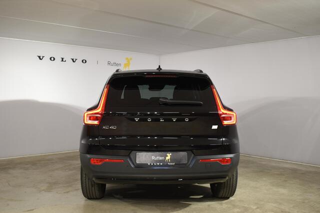 Volvo XC40 T5 262PK Automaat Recharge R-Design / Navigatie / Camera / Parkeersensoren / Elektrische Stoelen / Stuur en Stoelverwarming / LM Velgen / Trekhaak