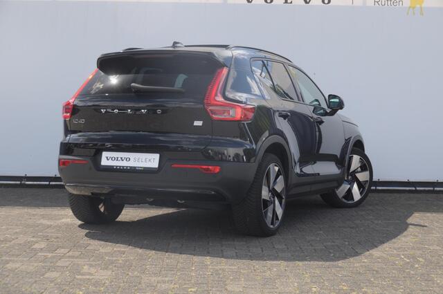 Volvo XC40 408PK Automaat Recharge Twin Ultimate / Adaptieve cruise control/ Panoramadak/ Elektrische stoelen met geheugen/ BLIS/ Elektrische achterklep/ Parkeersensoren met 360 Camera/ Stoel en stuurwielverwarming/ Mistlampen/ Luxe bekleding/ 20" Velgen/ Harman kar
