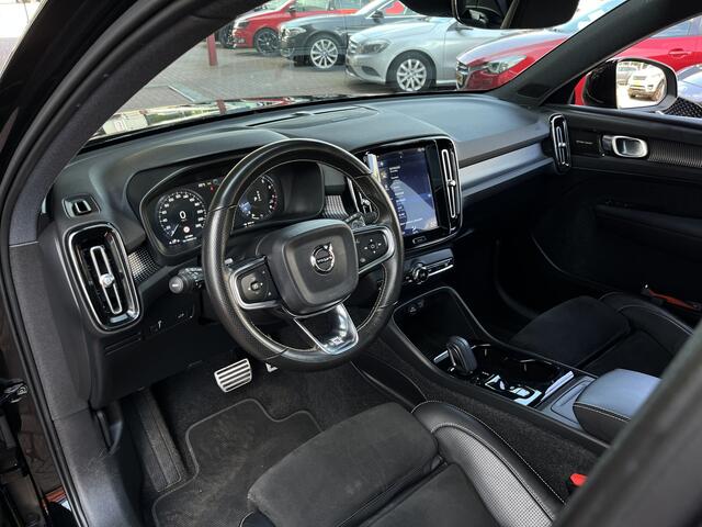 Volvo XC40 2.0 T5 AWD R-Design Intro Edition | Panaramadak | 360 camera | Harman-kardon | Navigatie | Memory seats | Lane assist |
