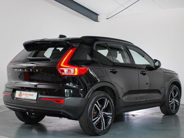 Volvo XC40 1.5 T5 Recharge R-Design, Alcantara, Camera, Navigatie, H&K, Blind Spot, Apple Carplay/Android Auto
