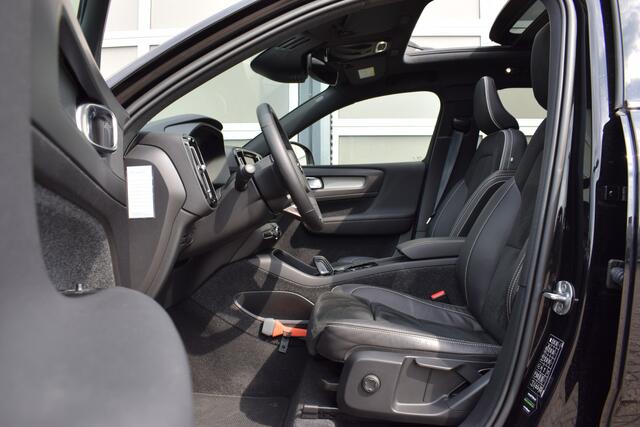 Volvo XC40 1.5 T5 Recharge R-Design Panodak | Trekhaak | OrigNL |