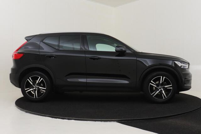 Volvo XC40 T3 AUT. MOMENTUM PRO -CAMERA|ADAP.LED|VERW.VOORRUIT|CRUISE|CARPLAY