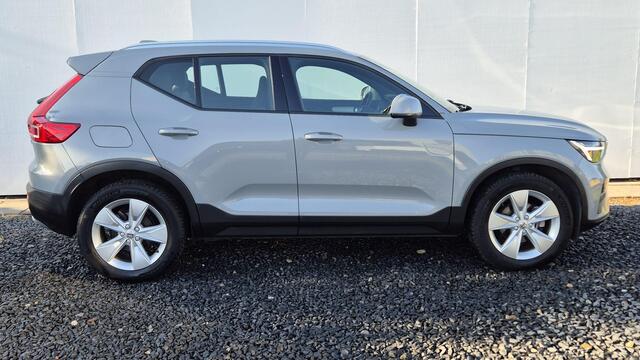 Volvo XC40 1.5 T2 Automaat Binnen 1 week leverbaar - Led-Thorshammer - Winterpakket - 18"LM