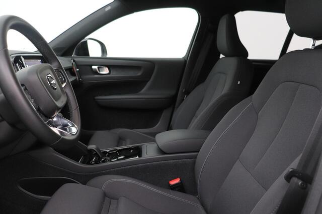 Volvo XC40 Recharge Twin 78 kWh | Stoel+Stuurverwarming | Camera | Apple Carplay | Getint Glas