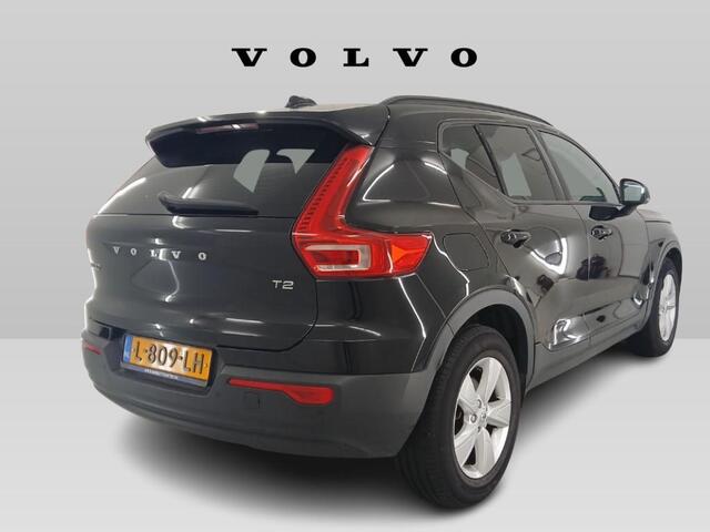 Volvo XC40 1.5 T2 Momentum Core | Camera | Parkeersensoren voor + Achter | Navigatie | On Call | Carplay |