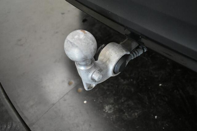 Volvo XC40 1.5 T5 Recharge R-Design Pano Elk Aklep+Trekh Leer 360 Cam Dodeh Herman Kardon