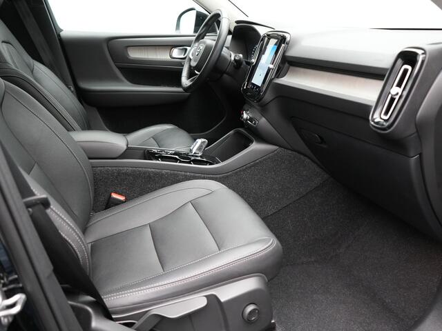 Volvo XC40 T5 Twin Engine Inscription Plug In Hybrid 261pk PHEV | Panodak | Trekhaak af Fabriek | Lederen Sportstoelen Memory | Pilot Assist | Harman Kardon | Adaptive Cruise | Navigatie | Apple Carplay | Camera | DAB |