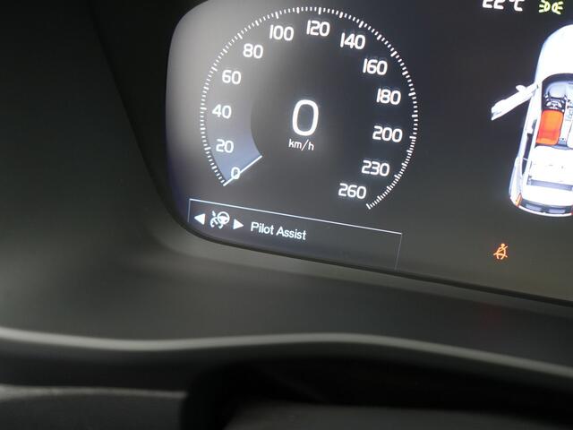 Volvo XC40 T5 Twin Engine Inscription Plug In Hybrid 261pk PHEV | Panodak | Trekhaak af Fabriek | Lederen Sportstoelen Memory | Pilot Assist | Harman Kardon | Adaptive Cruise | Navigatie | Apple Carplay | Camera | DAB |