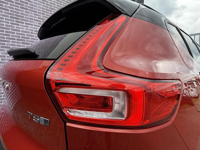 Volvo XC40 1.5 T5 Twin Engine R-Design | Trekhaak | 360° Camera | 1ste eigenaar | Blis | Adaptieve Cruise controle | LED |