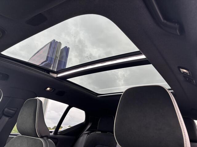 Volvo XC40 1.5 T2 R-Design |Panodak|Leer/Alcantara|360 Camera|Automaat