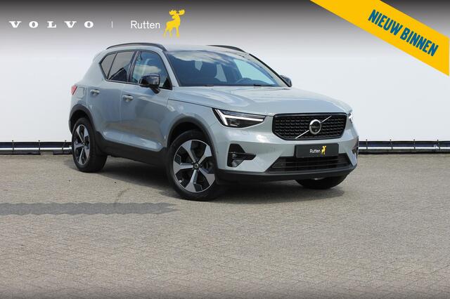 Volvo XC40 B3 177PK Plus Dark Google infotainment / Draadloos telefoon opladen / Elektrisch bedienbare bestuurdersstoel met geheugen / Adaptieve Cruise Control