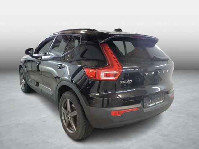 Volvo XC40 1.5 T5 Recharge R-Design | Blis | Adaptieve cruise controle | 360° Camera | Panorama Schuifdak | Harman/Kardon | Winterwielen |