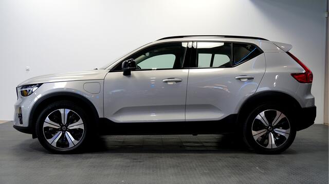 Volvo XC40 1.5 T5 Plug-in Hybrid 193kW/262pk DCT7 Ultimate Facelift! PANORAMADAK + HARMAN/KARDON + LEER + PILOT ASSIST + STOEL-&STUURVERWARMING + CAMERA + BLIS + KEYLESS ENTRY&GO + LANE ASSIST + FULL LED + EL.TREKHAAK + PD-GLASS + PARKSENSOREN V&A + 19" LM-VELGEN!!