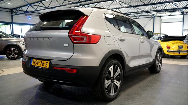Volvo XC40 1.5 T5 Plug-in Hybrid 193kW/262pk DCT7 Ultimate Facelift! PANORAMADAK + HARMAN/KARDON + LEER + PILOT ASSIST + STOEL-&STUURVERWARMING + CAMERA + BLIS + KEYLESS ENTRY&GO + LANE ASSIST + FULL LED + EL.TREKHAAK + PD-GLASS + PARKSENSOREN V&A + 19" LM-VELGEN!!
