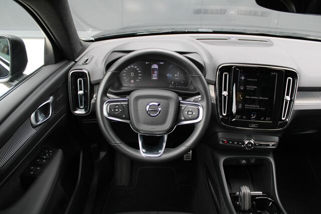 Volvo XC40 1.5 T5 Recharge R-Design - H&K - Keyless - Camera - Carplay - Navigatie - PDC - Rijklaar