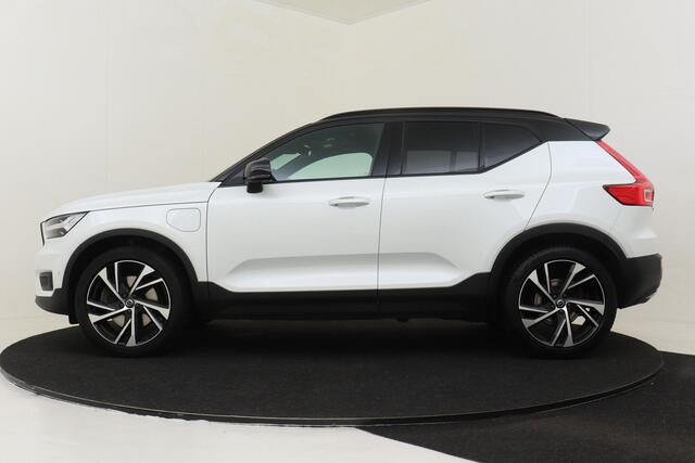 Volvo XC40 T5 TWIN ENGINE R-DESIGN *FULL OPTIONS!* -PANO.DAK|HARMAN/KARDON|20"|LAVA|AUT.PARKEREN|POWER-SEATS|360°CAM
