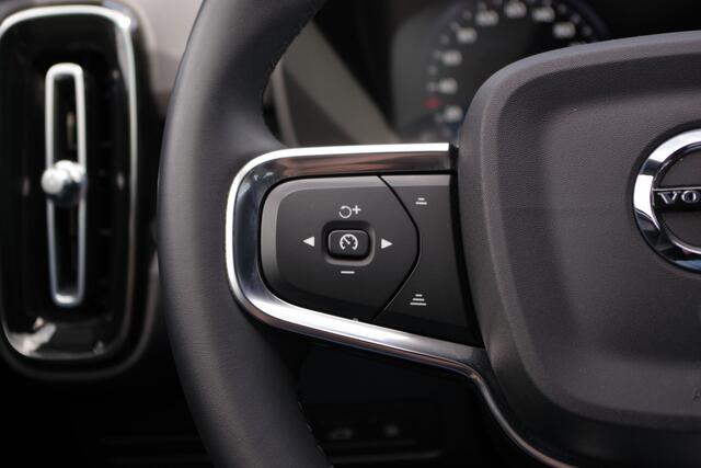 Volvo XC40 1.5 T4 Plug-in Hybrid 211 PK Core Bright, FACE-LIFT, LED, Keyless, Climate Control