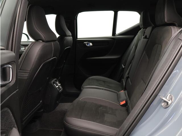 Volvo XC40 Recharge Core / Stoel+stuurwielverwarming / Nubuck interieur / All Season Banden / Elektrische Achterklep / Keyless / 19" /