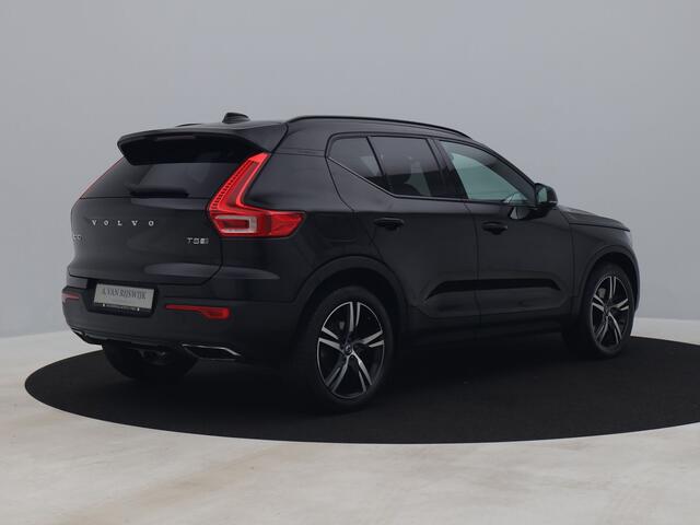 Volvo XC40 1.5 T5 Twin Engine R-Design | CAMERA | H&K | TREKHAAK