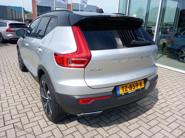 Volvo XC40 2.0 T5 AWD R-Design Intro Edition | Harman Kardon | Keyless | Navigatie | Elek. Stoelen | Stoel- + Stuurverwarming | Schuif-/Kanteldak