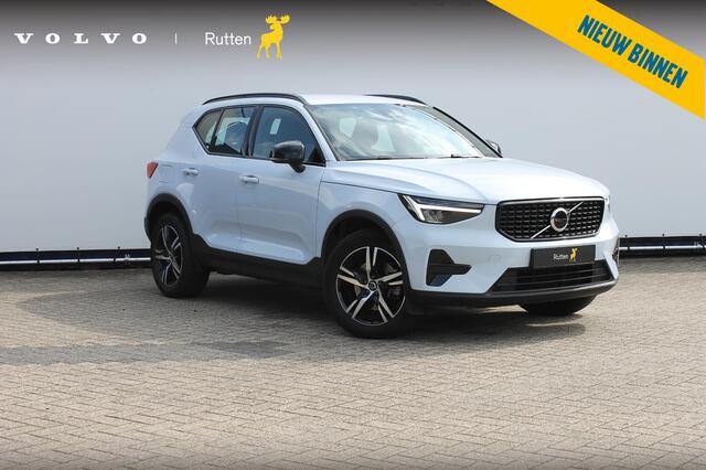 Volvo XC40 B4 211PK Plus Dark Google infotainment / Adaptieve cruise control / Verwarmbare voorstoelen en stuurwiel / Elektrisch bedienbare bestuurdersstoel met geheugen / Semi elektrisch wegklapbare trekhaak
