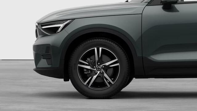 Volvo XC40 2.0 B3 Business Edition | Verwacht Sept. 2025 | Stoel/Stuurwielverwarming | Adaptieve Cruise Control met Pilot Assist | Dodehoekwaarschuwing | Harman Kardon Premium Audio | Extra Getint Glas |