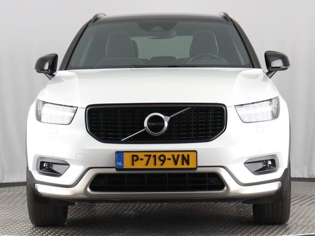 Volvo XC40 2.0 B4 Inscription (Elek. Trekhaak / H&K / Camera / Elek. Klep / Stoel-Stuurverw.)