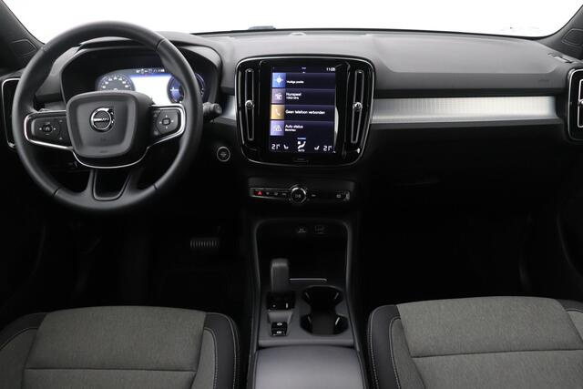 Volvo XC40 T4 Recharge Inscription Expr. | Trekhaak | Stoel+Stuurverwarming | Camera | Apple Carplay | Keyless