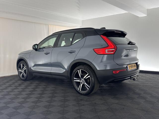 Volvo XC40 1.5 T5 Recharge R-Design (INCL.BTW) (INCL-BTW) *PANO | DIGI-COCKPIT | FULL-LED | BLIND-SPOT | PREMIUM-AUDIO | KEYLESS | APP.CONNECT | NAVI-FULLMAP | ALCANTARA-LEATHER | ECC | PDC | SPORT-SEATS | 19''ALU | TOWBAR*