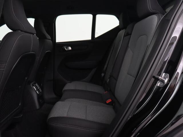 Volvo XC40 1.5 T4 Recharge Inscription Expression | Camera | Carplay | Navigatie | Keyless | Full LED | Climate control | Verwarmde voorruit | Cruise control | PHEV