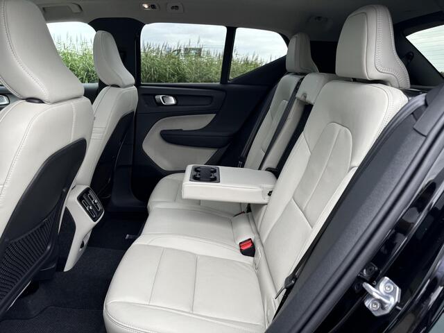 Volvo XC40 T3 Inscription | Panoramadak | DAB | Draadloos opladen