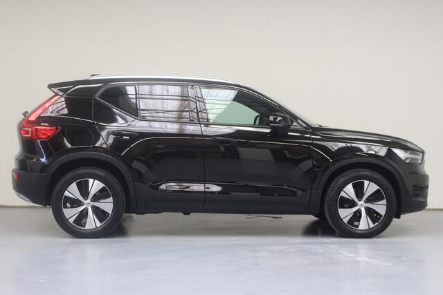 Volvo XC40 T5 Twin Engine Momentum Pro | Rijklaarprijs | Intelli Packs | Pano Dak |