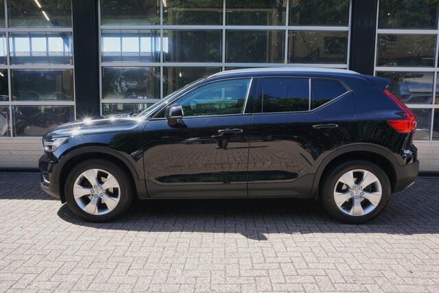 Volvo XC40 1.5 T3 Momentum Business