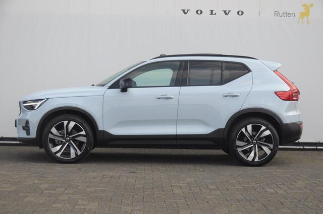 Volvo XC40 B4 211PK Automaat Ultimate Dark / Adaptive cruise control / Elektrische stoelen / Harman Kardon audio / Pilot assist / BLIS / Stoel en stuur verwarming / Elektrische achterklep / Parkeersensoren met 360 camera / Google infotainment