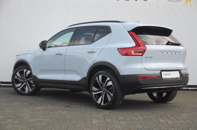 Volvo XC40 B4 211PK Automaat Ultimate Dark / Adaptive cruise control / Elektrische stoelen / Harman Kardon audio / Pilot assist / BLIS / Stoel en stuur verwarming / Elektrische achterklep / Parkeersensoren met 360 camera / Google infotainment