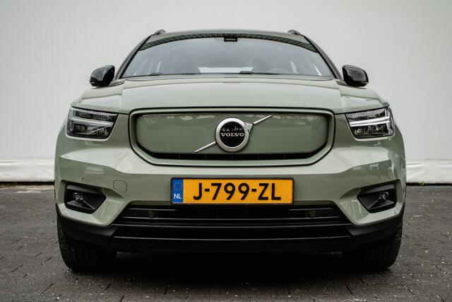 Volvo XC40 Recharge P8 AWD R-Design Panoramadak/ Trekhaak/ Camera/ Navigatie/ Full led/ Half leer/ Stuur-stoelverwarming