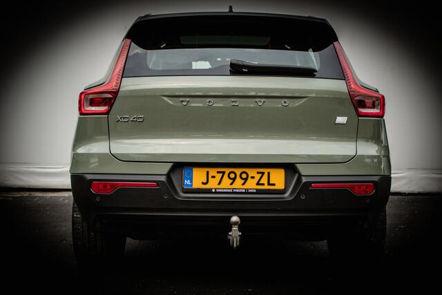 Volvo XC40 Recharge P8 AWD R-Design Panoramadak/ Trekhaak/ Camera/ Navigatie/ Full led/ Half leer/ Stuur-stoelverwarming