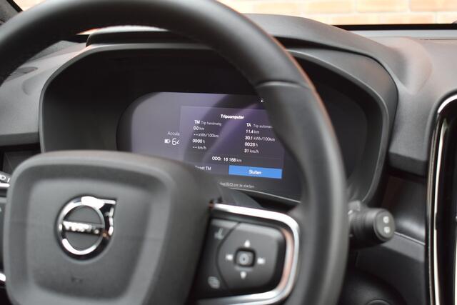 Volvo XC40 Extended Range 252PK Plus 82 kWh | Trekhaak | Luxe interieur |