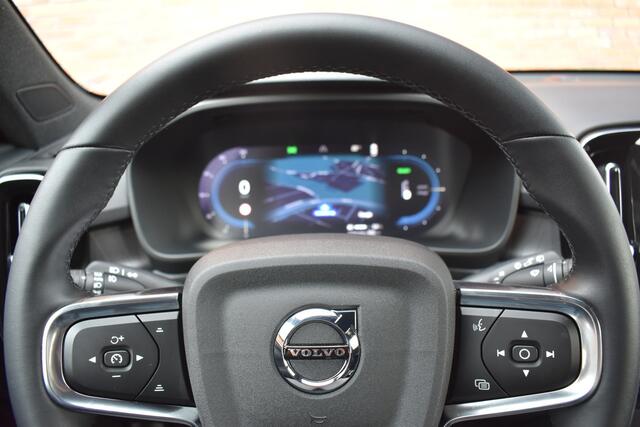 Volvo XC40 Extended Range 252PK Plus 82 kWh | Trekhaak | Luxe interieur |