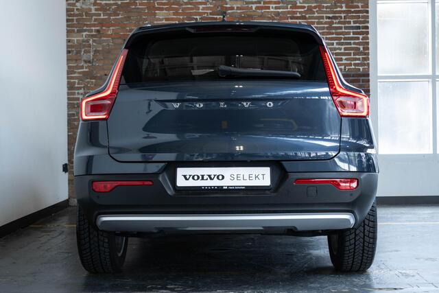 Volvo XC40 T3 Aut Business Pro | Adaptive Cruise Control | Stoelverwarming | BLIS | Parkeersensoren voor + achter | Parkeercamera | Volvo on Call | Stuurwielverwarming | Navigatie | Comfort Stoelen | 18'' Lichtmetalen velgen