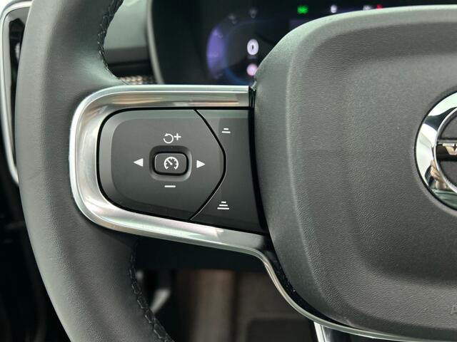 Volvo XC40 2.0 B4 Plus Black Edition
