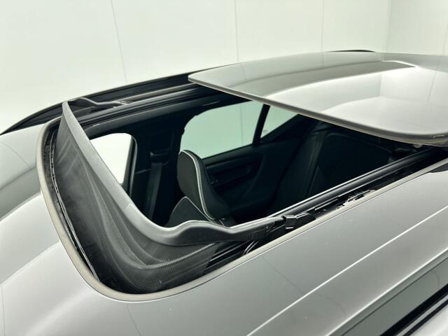 Volvo XC40 2.0 B4 Plus Black Edition