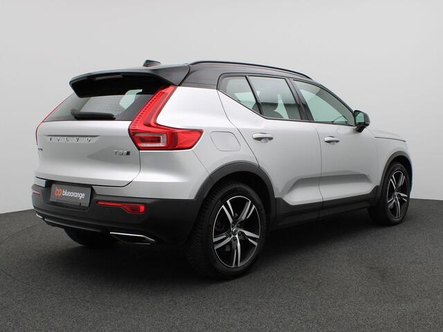 Volvo XC40 2.0 T5 AWD R-Design 248PK Aut8 Pano-Schuifdak, Adaptieve Cruise Controle, Keyless, Stoelverwarming, Memorystoel, Elektr. Achterklep, 360gr. Camera, Trekhaak, 18" LM Velgen
