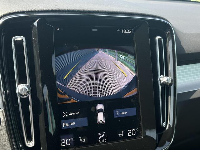 Volvo XC40 T4 Plug-in hybrid Core Bright Nederlandse Auto / Camera achter / Stuur + stoelen verwarmd / Carplay / Keyless entry / Cruise control / Parkeersensoren voor + achter /
