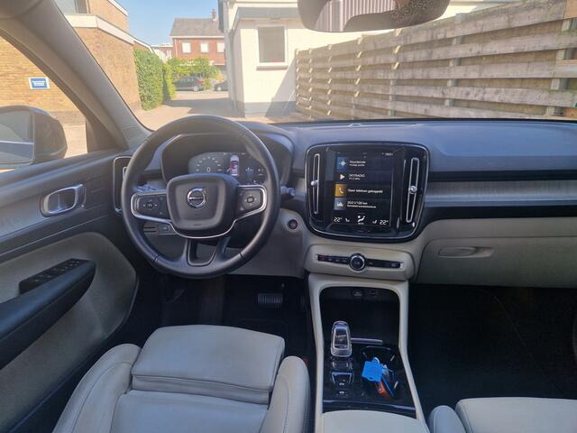 Volvo XC40 1.5 T5 Recharge Inscription Panoramadak | 360 Cam | Harman Kardon | LOUNGE Pack