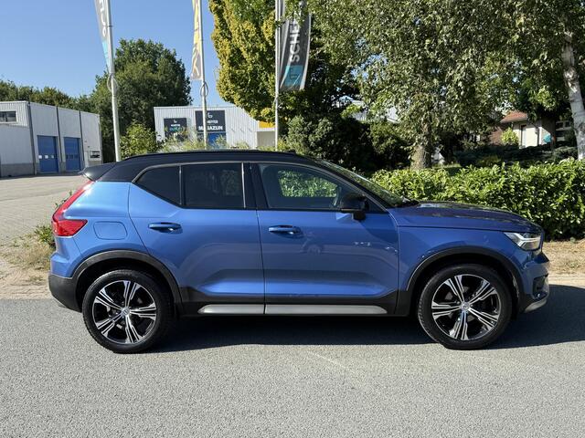 Volvo XC40 1.5 T3 R-Design 163PK AutomaatoPanooTrekhaak