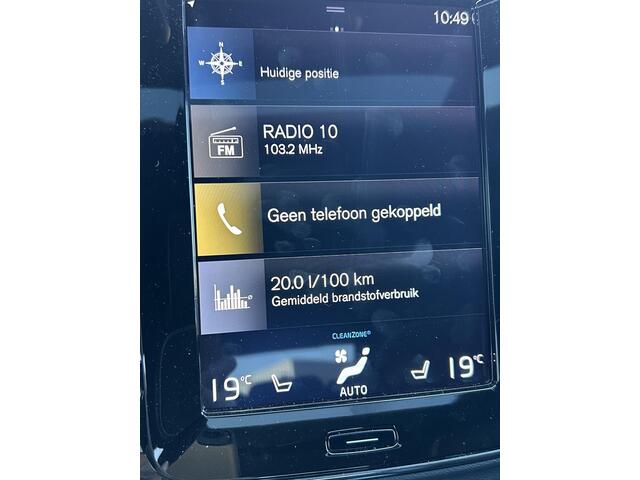 Volvo XC40 2.0 T4 R-Design harman kardon/ schuifdak/park assist/extra getint glas/ voorruitverwarming