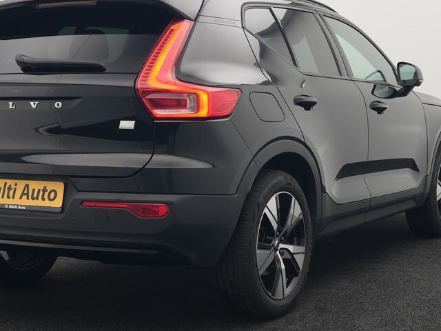 Volvo XC40 T5 Recharge R-Design Plug In Hybrid 262pk Dealer O.H PHEV | Trekhaak Af Fabriek | Panodak | 360 Camera | Apple Carplay | Alcantara Sportstoelen Verwarmd | Park Assist | Stuurverwarming | Navigatie | Virtual | DAB |