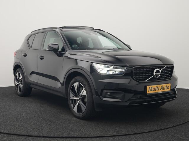 Volvo XC40 T5 Recharge R-Design Plug In Hybrid 262pk Dealer O.H PHEV | Trekhaak Af Fabriek | Panodak | 360 Camera | Apple Carplay | Alcantara Sportstoelen Verwarmd | Park Assist | Stuurverwarming | Navigatie | Virtual | DAB |