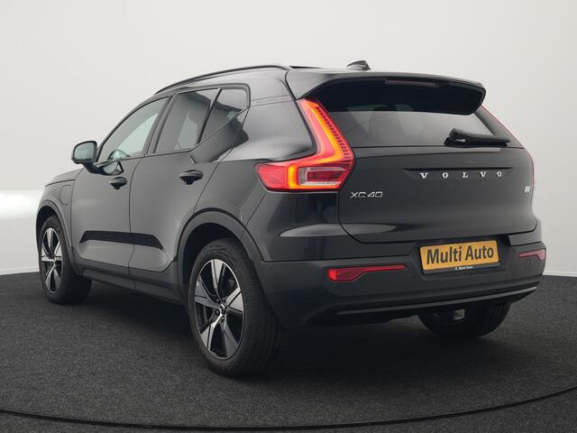 Volvo XC40 T5 Recharge R-Design Plug In Hybrid 262pk Dealer O.H PHEV | Trekhaak Af Fabriek | Panodak | 360 Camera | Apple Carplay | Alcantara Sportstoelen Verwarmd | Park Assist | Stuurverwarming | Navigatie | Virtual | DAB |